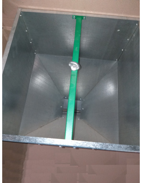 Бункер корму, об'єм 100 кг, лінії годування для підлогового